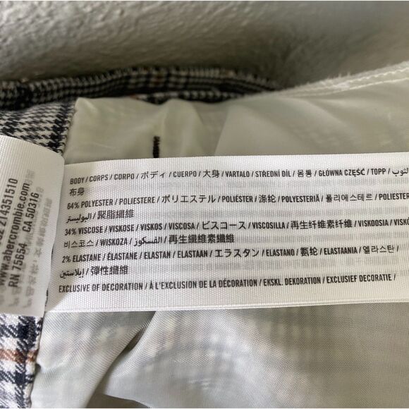 Abercrombie & Fitch High Waisted Plaid Shorts With Waist Tie - Picture 10 of 10